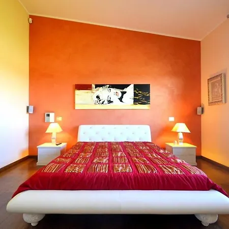 Sleeps 12 Pool Air Con Wifi